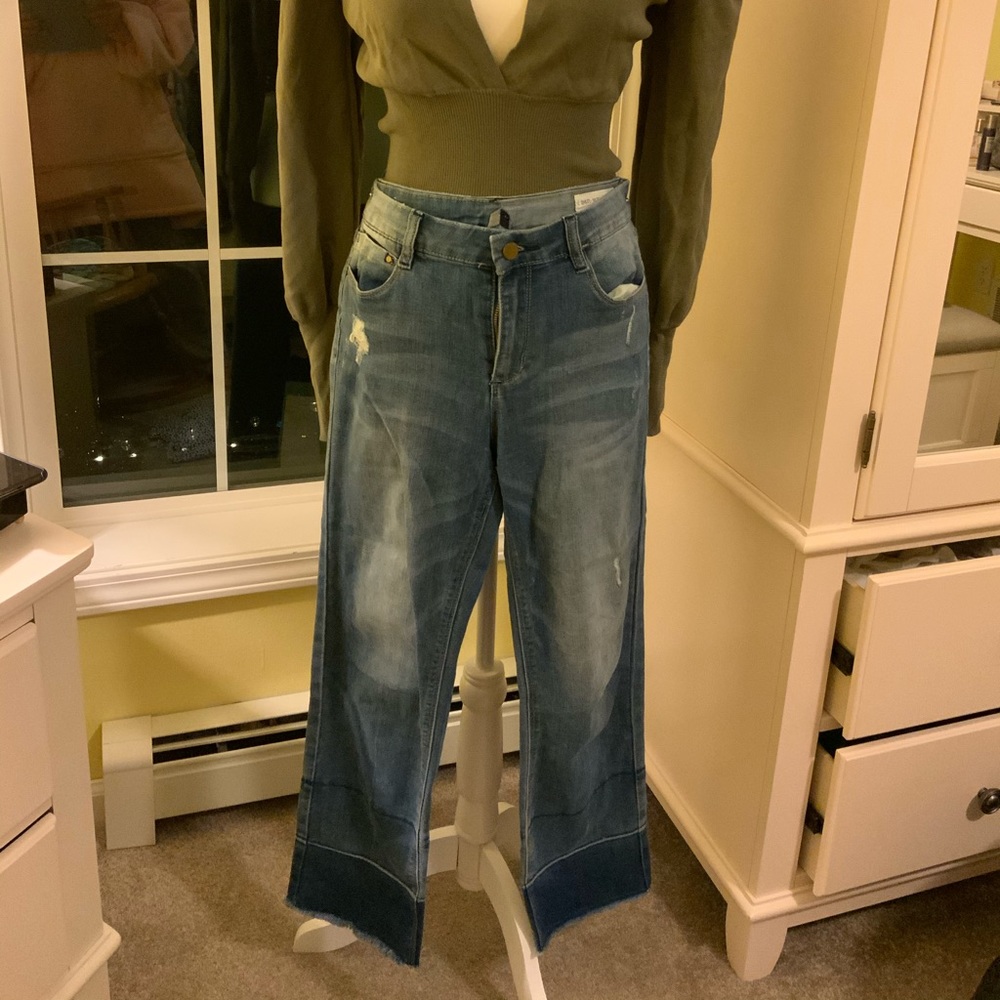 Wide Leg Blue Jeans // size 28